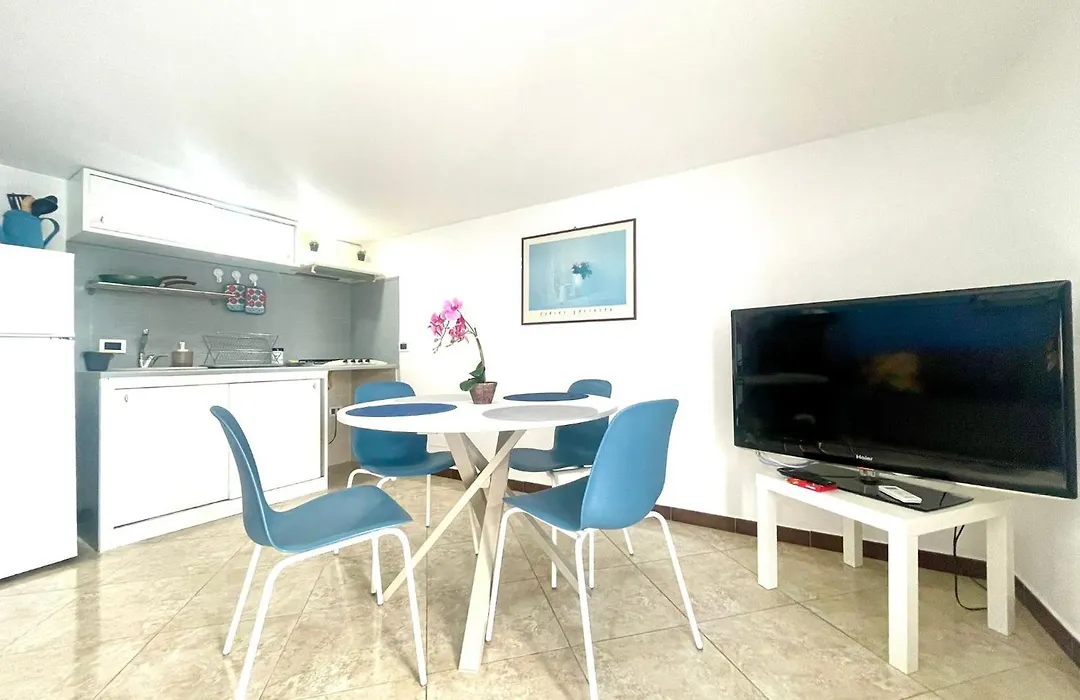 Skyhouse-1